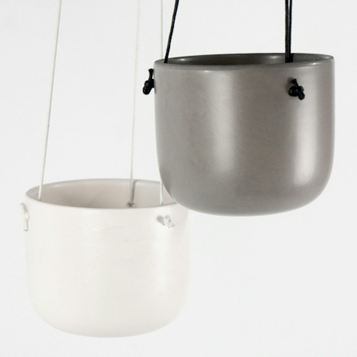 Dou cache-pots suspendus Grey & Wite